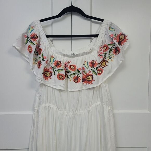 Davi and Dani embroidered flowers off the shoulder maxi dress, 1X - Picture 6 of 13